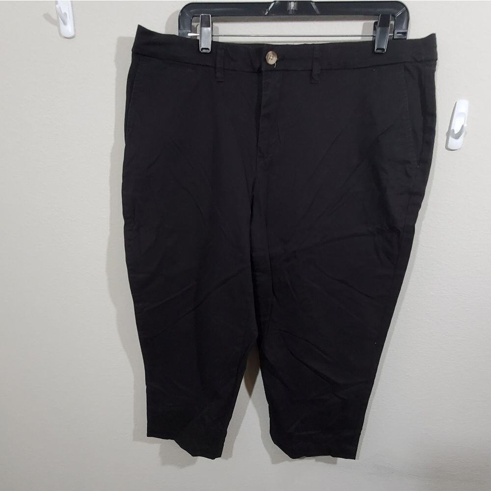 Black Chino capri plus size‎ 16